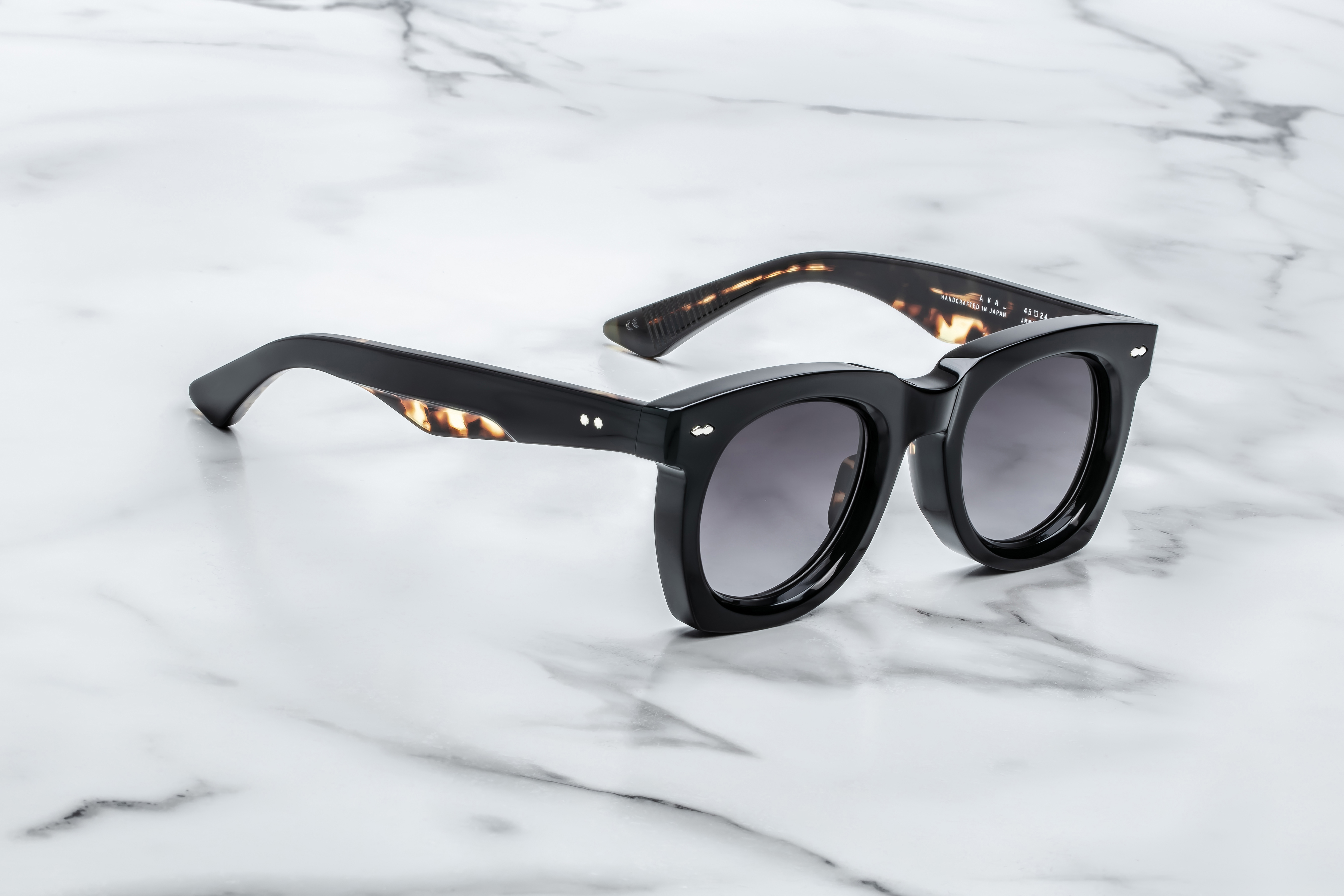 小物 JACQUES MARIE MAGE AVA ECLIPSE2 WF Jacques Marie Mage Ava Eclipse 2 – Leidmann
